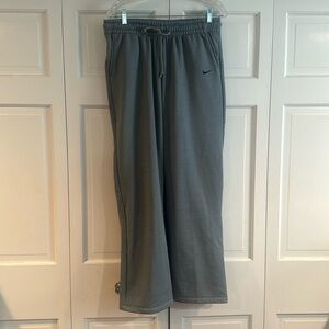 Like new gray Nike sweatpants